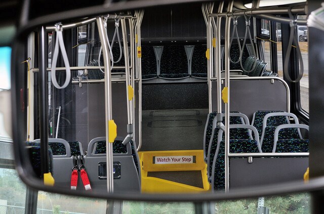 transit_bus_interior_p3806027_p3901046