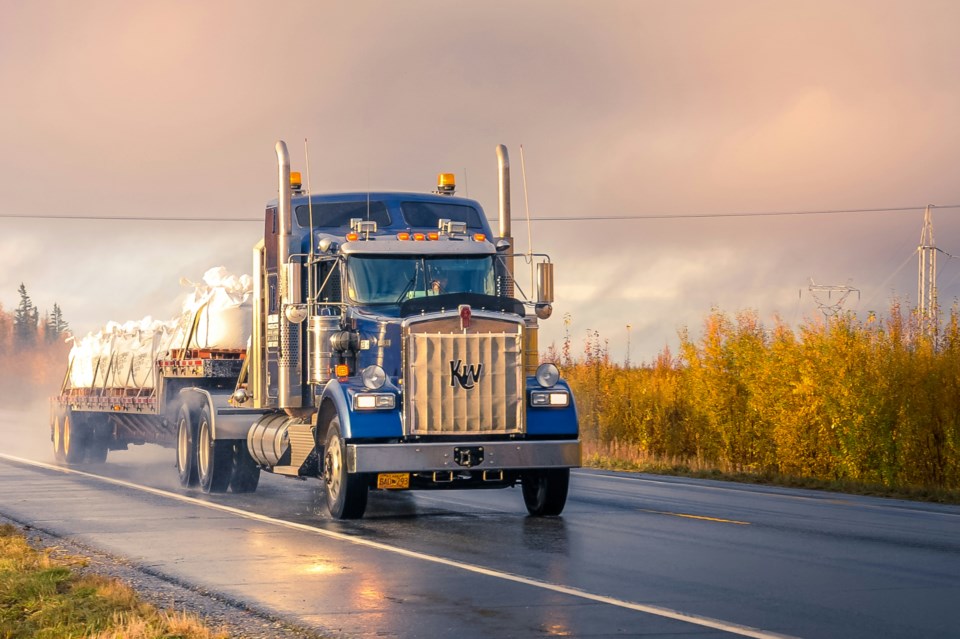 truck-trucker-credit-zetong-li-unsplash