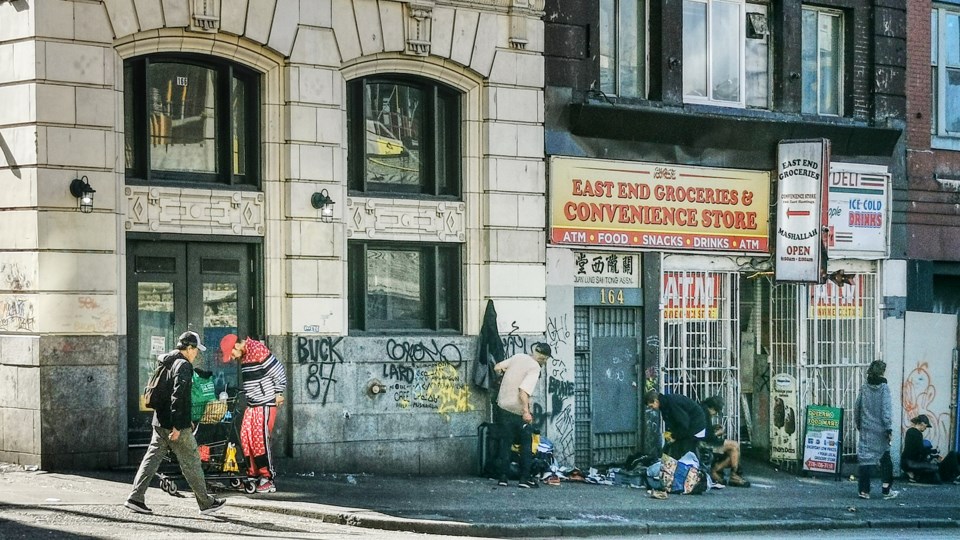 urban-decay-vancouver-dtes