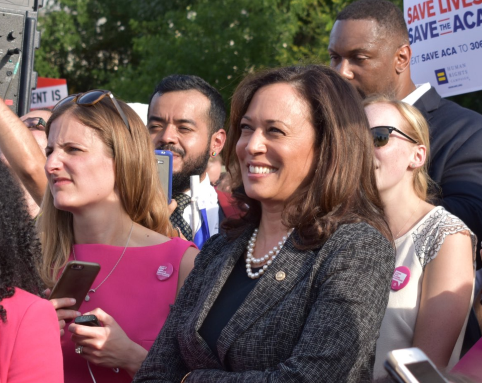 kamala_harris_at_protest(1)