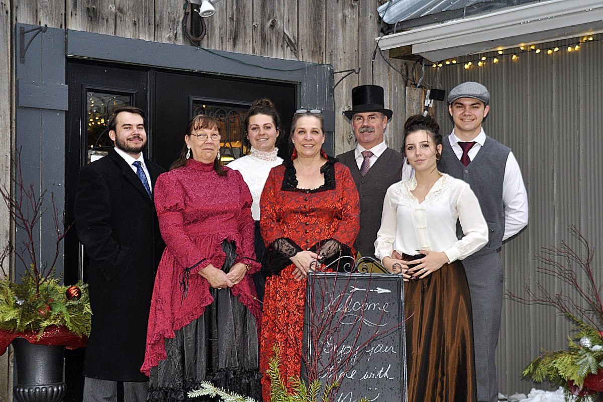 Cookstown Antique Market puts on Victorian Christmas event over the ...