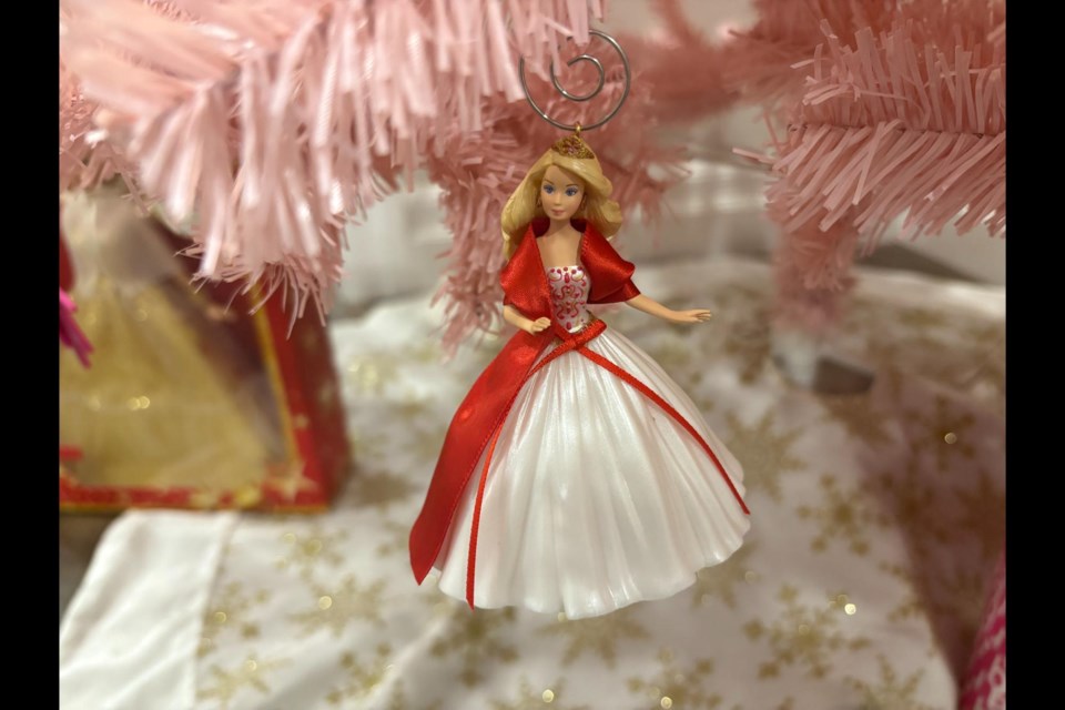 Barbie christmas story on sale