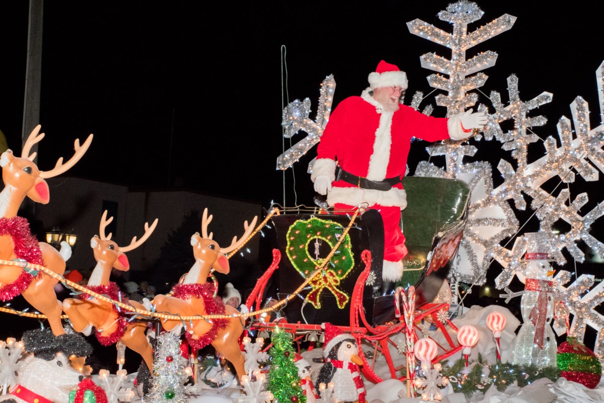 Santa Claus is coming to Bradford this weekend - Bradford News