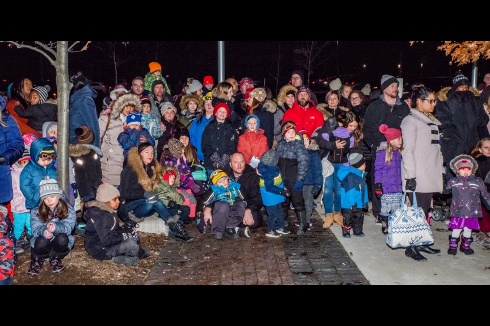 A reasonably mild night brought out a large crowd for the entertainment and fireworks. Paul Novosad for BradfordToday.