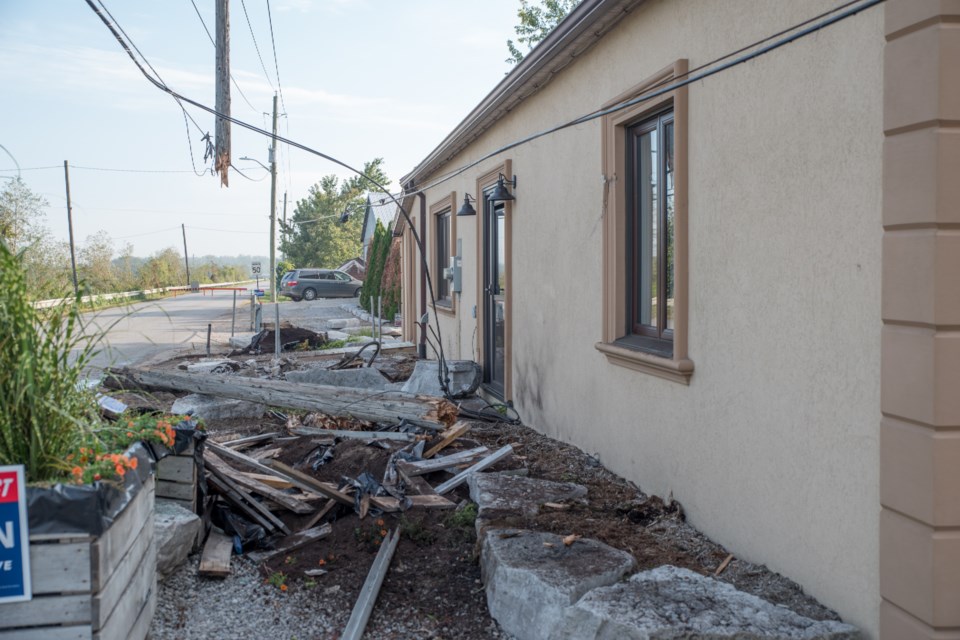 Canal Road closed due to early morning crash Barrie News