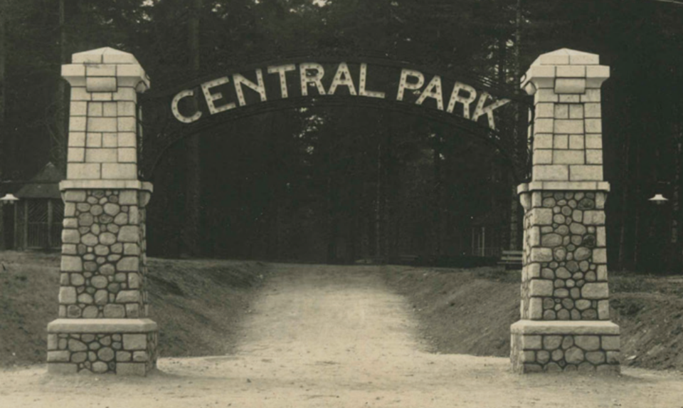 burnaby-historic-central-park-gate