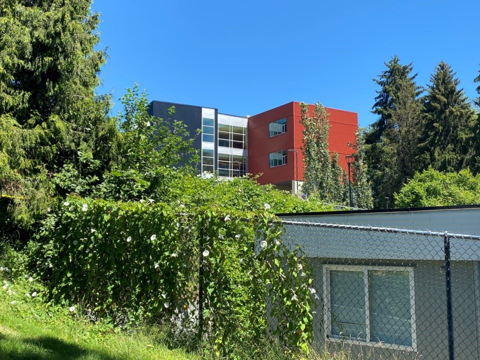 fraser-river-middle-school-campus