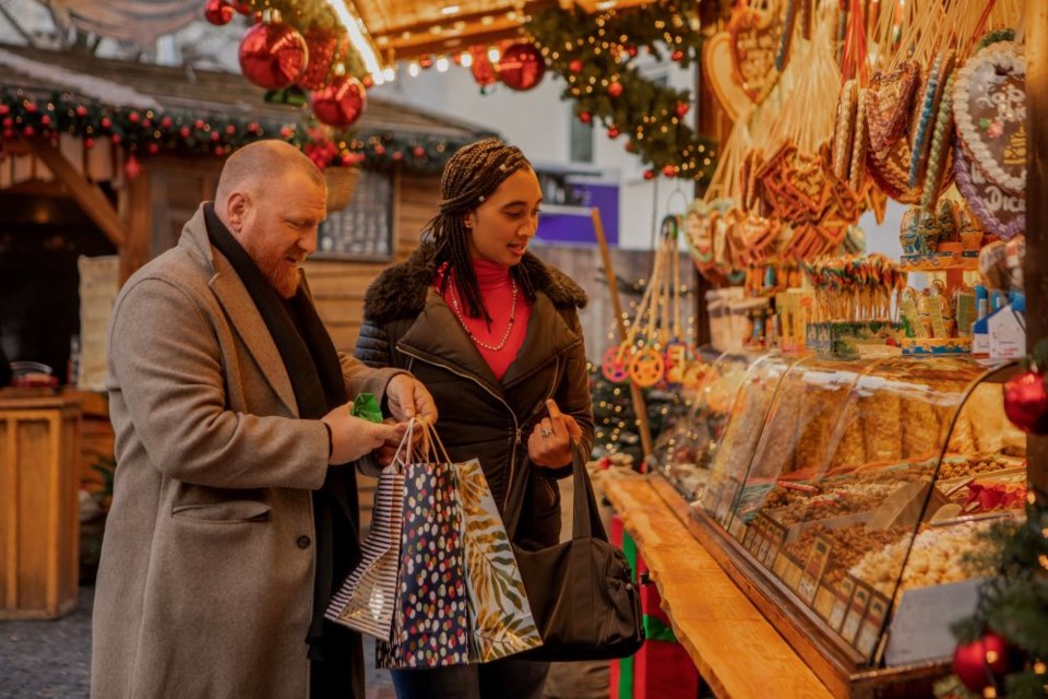 gettyimages-1456005395-christmas-market