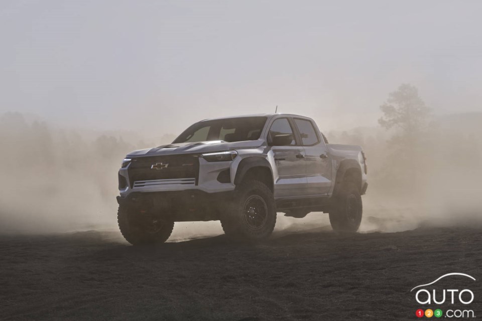 2024-chevrolet-colorado-zr2-bison-002fr