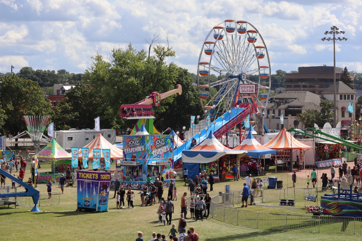 Sunny Saturday pumps up attendance at Cambridge Fall Fair (8 photos