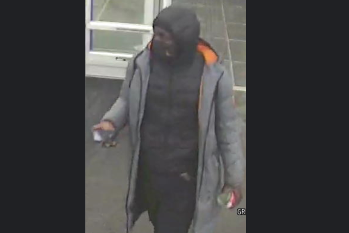 Suspect Sought After Assault At Walmart Police Cambridgetoday Ca