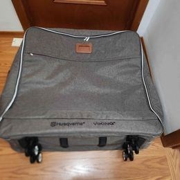 Husqvarna Viking Luggage Project Bag Image 1