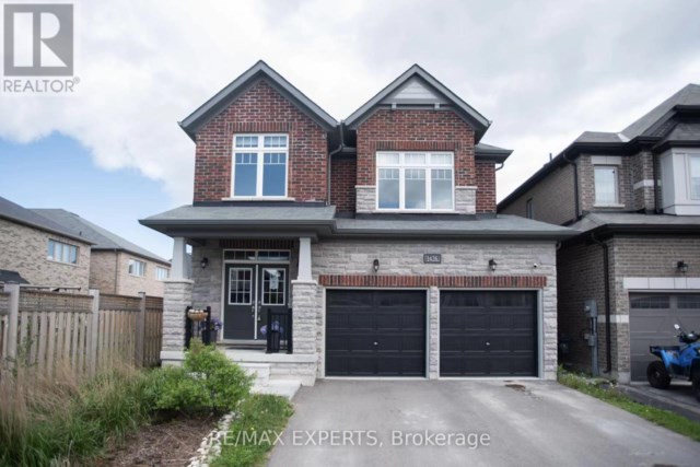 1426 Farrow Cres