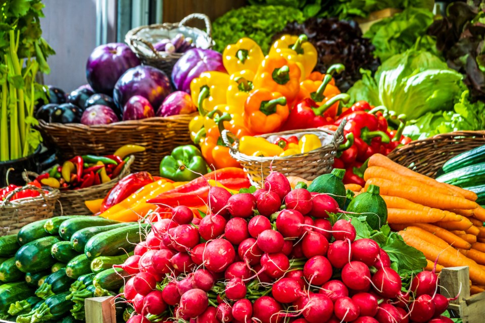 vegetables-at-a-farmers-market