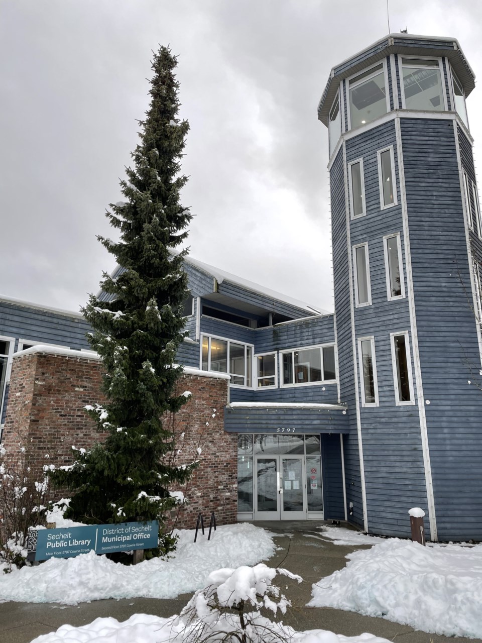 snowy-sechelt-library-tall