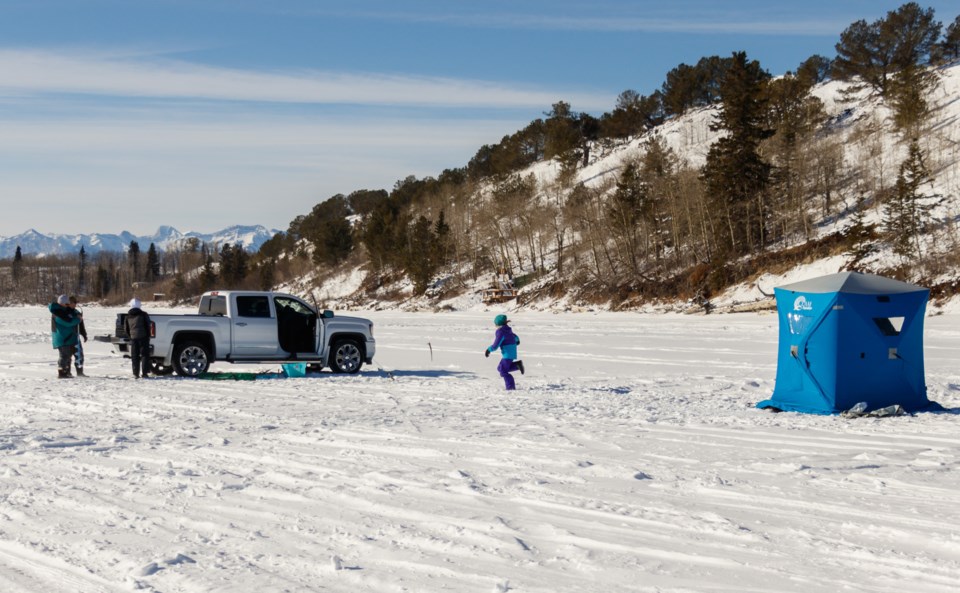 20210215 ICE FISHING 0002_1