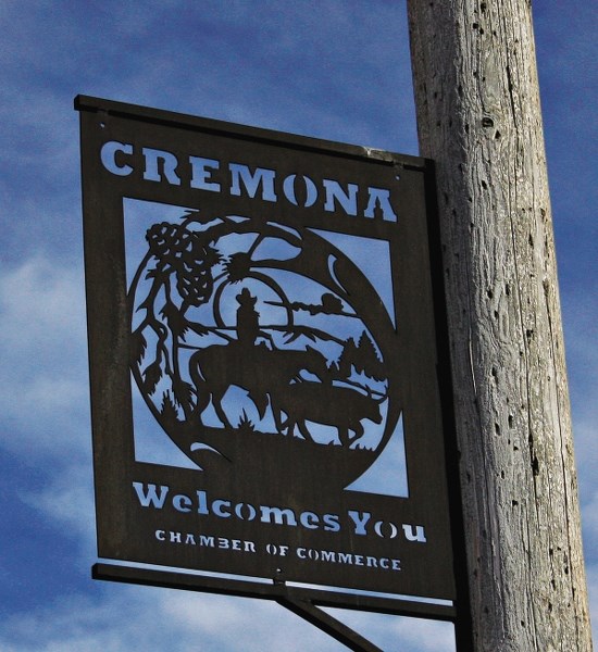 The Village of Cremona was left with just one councillor following the resignation of Mayor Leslie Abrams and councillor Melinda Whittle.