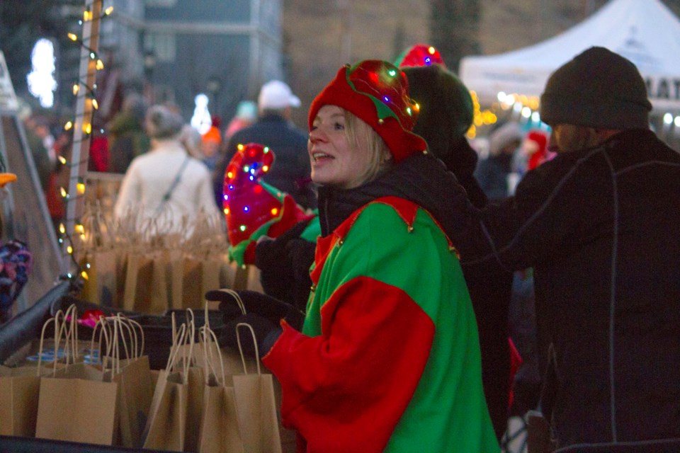 Cochranites gathered along First Street Street for hotdogs, hot chocolate, and an entertainment-filled evening with Cochrane Light Up on Nov. 25. 