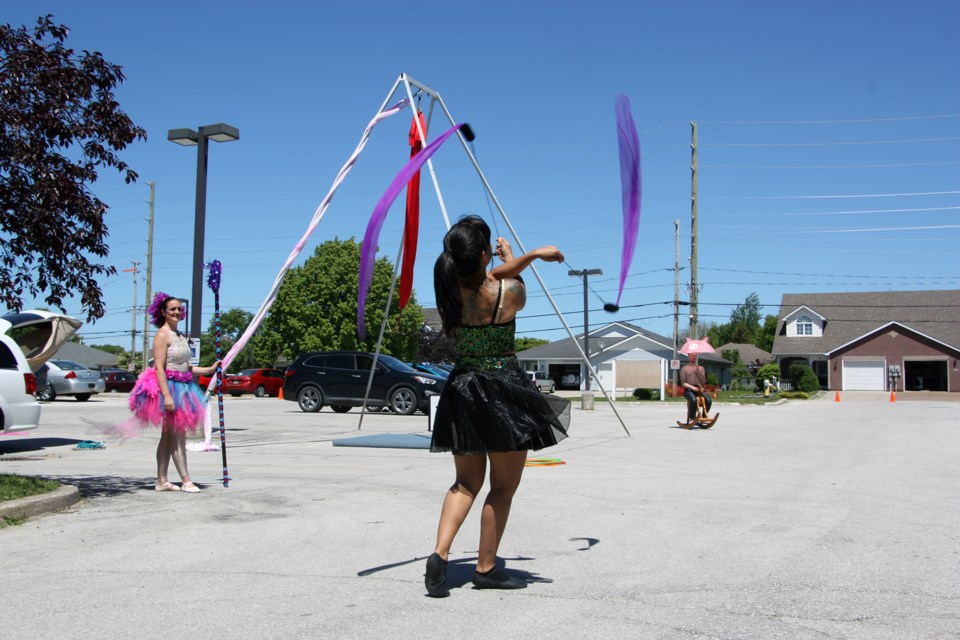 The performance took place in the parking lot and was one of several done by the Circus Company at Collingwood long-term care facilities. Erika Engel/CollingwoodToday