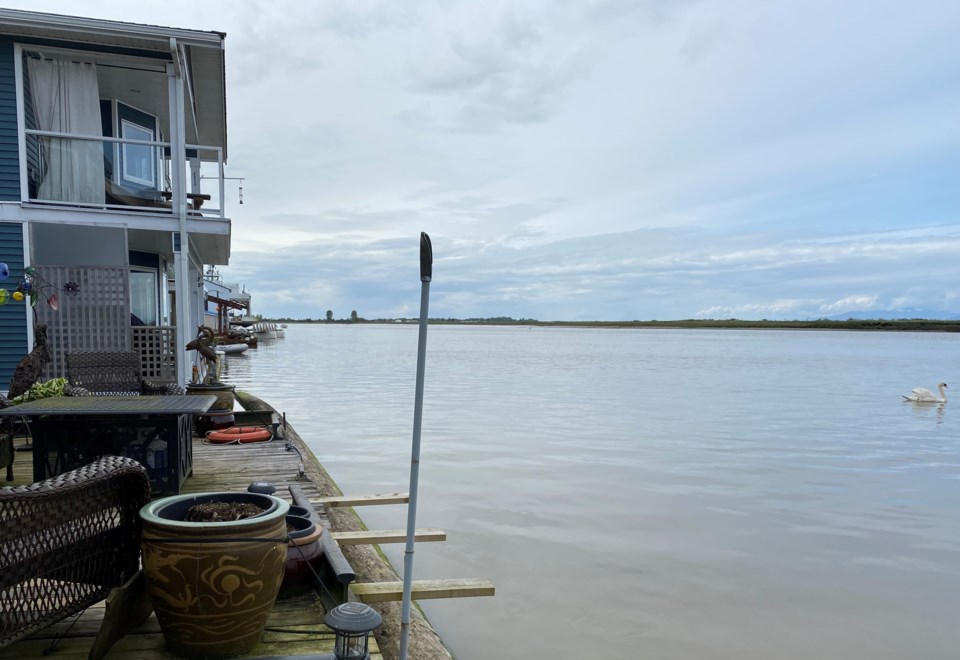 city-of-delta-float-homes-delta-optimist-photo