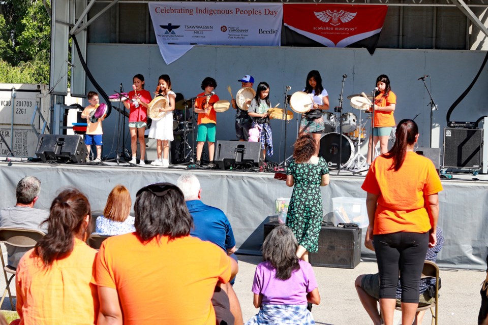 On Friday, June 21, the Tsawwassen First Nation hosted a free family event on National Indigenous Peoples Day at the TFN Sports Field. There were food trucks, a barbecue hosted by the Delta Police and Delta Fire Department, craft fair and vendors, a ball hockey tournament, face painting and local Indigenous musicians Murray Porter & Wesley Hardisty, as well as TFN youth performances.