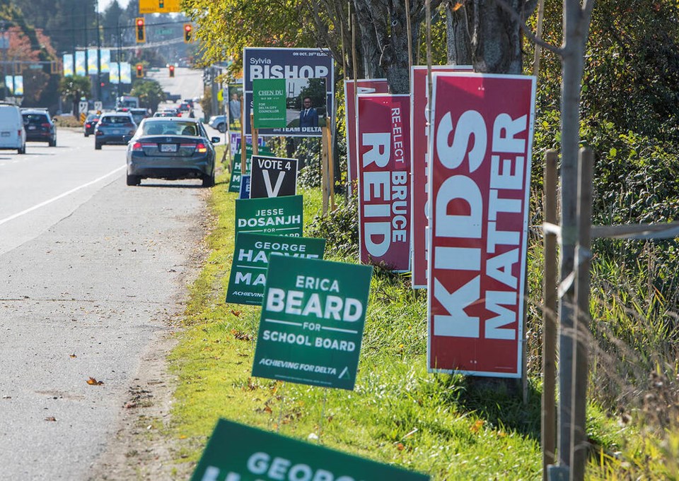 web1_political-signs