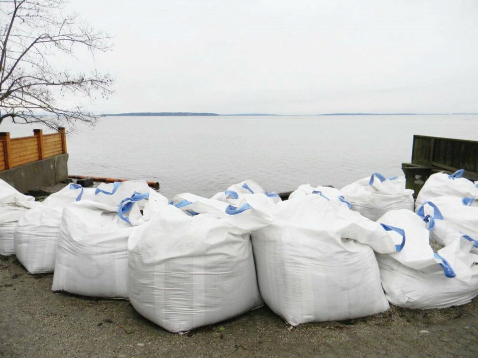 web1_boundary-bay-flooding-file-pic