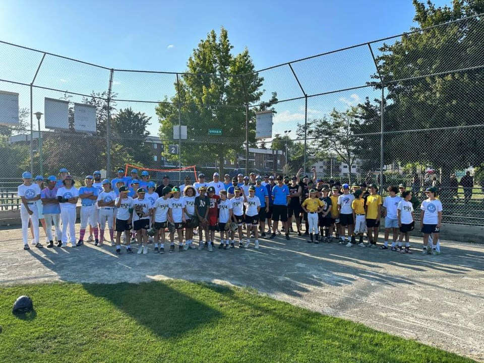 web1_baseball-players-at-winskill-park