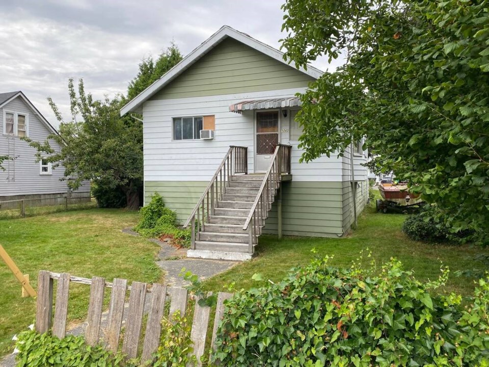 web1_heritage-house-ladner-47-avenue