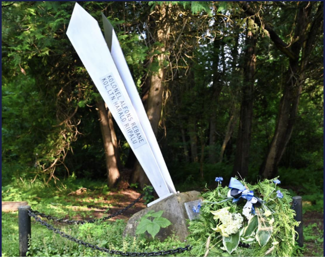 Friends of Simon Wiesenthal Center for Holocaust Studies said this monument found at a children's summer camp honoured four Estonians involved with the Nazi military. The chair of the camp's board said the names have been removed.