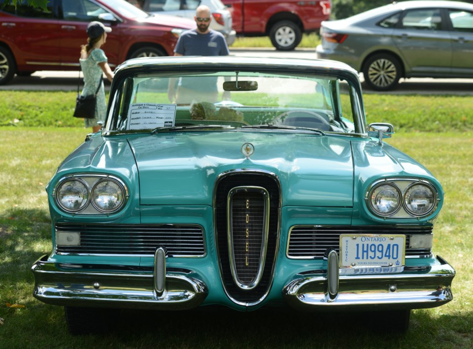 Vintage car show returning to Fergus Friday evening