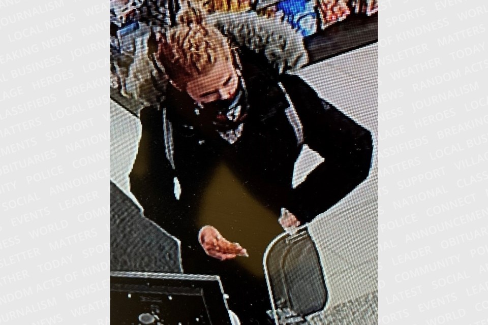 Stolen Credit Card Used To Make Purchase EloraFergusToday Com   Suspect 3 ;w=960;h=640;bgcolor=000000