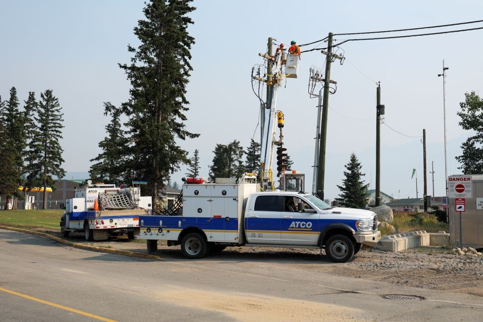 atco-work-on-powerlines-in-jasper-on-aug-8-2024-web-photo