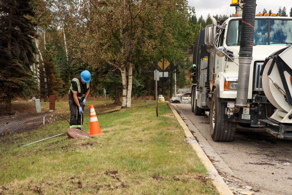 crews-work-to-restore-town-services-in-the-municipality-of-jasper-on-july-31-2024-web-photo