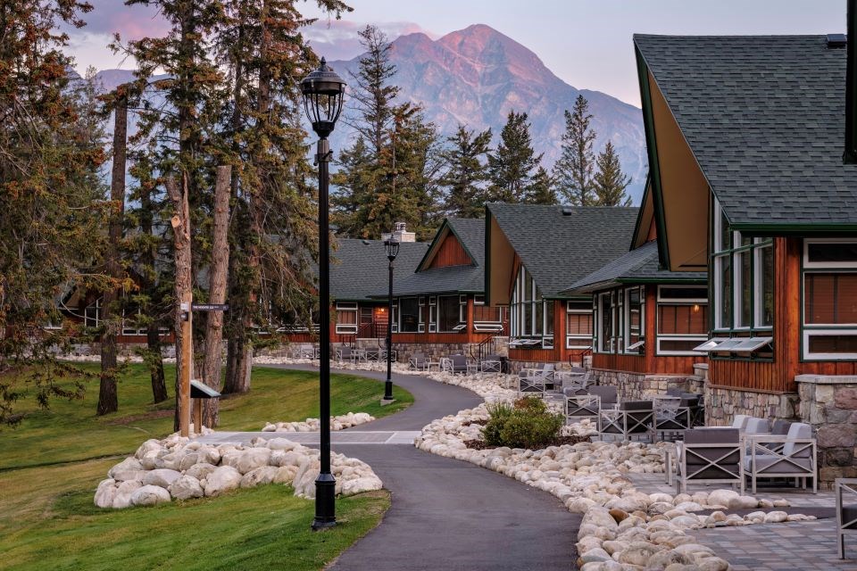 Jasper Park Lodge reopening Oct. 1 after two-month wildfire closure ...