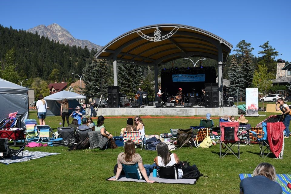 folk-fest-2023-web-photo