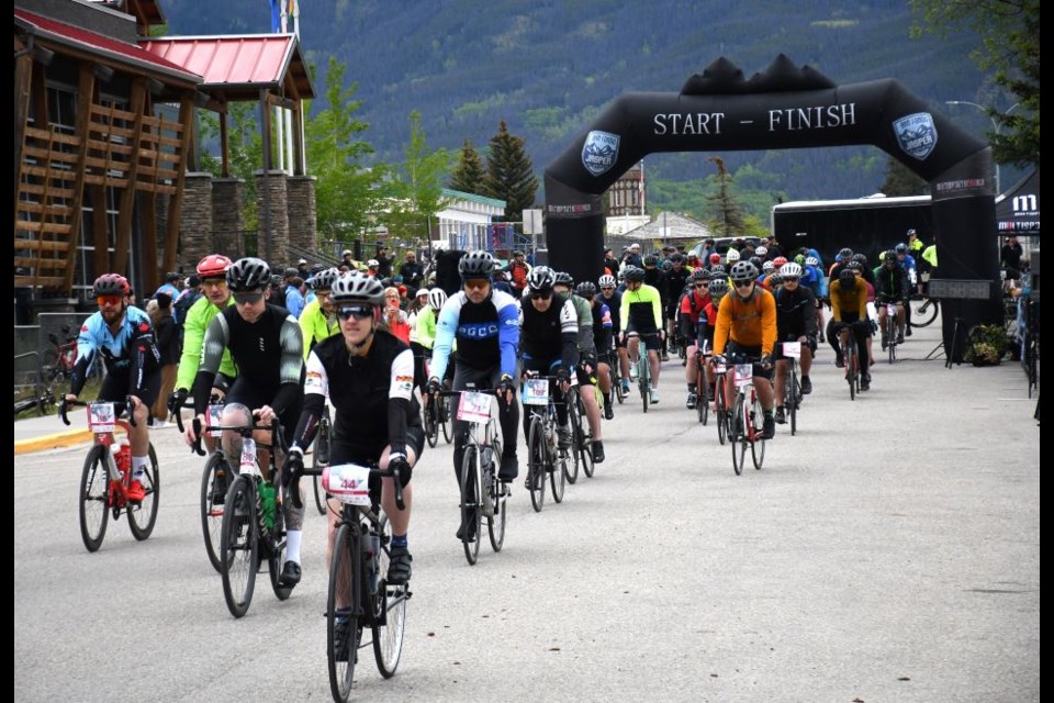 Cyclists begin the 165-kilometre Gran Fondo on Saturday, June 8, 2024. Started in 2014, the Gran Fondo Jasper is Canada’s only fondo to take place in a national park. See more photos on page 7. | Peter Shokeir / Jasper Fitzhugh