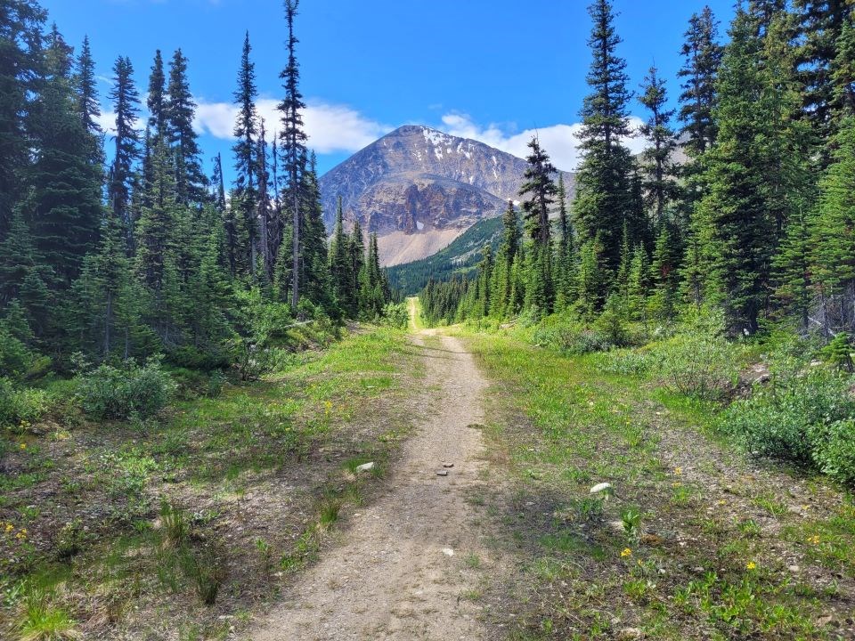 pyramid-mountain-pathway-web-photo