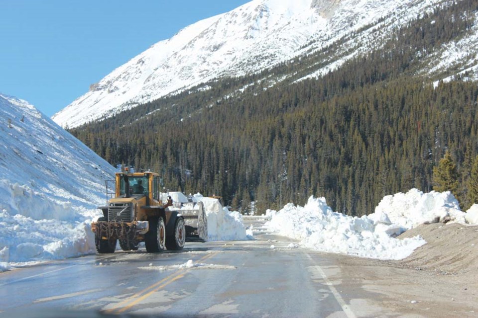 Avalanche danger HIGH in Jasper National Park - Jasper Fitzhugh News