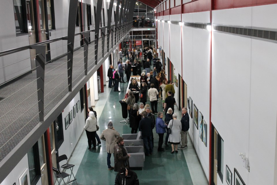 2024-03-07-artat7-crowd-shot-above-ldj