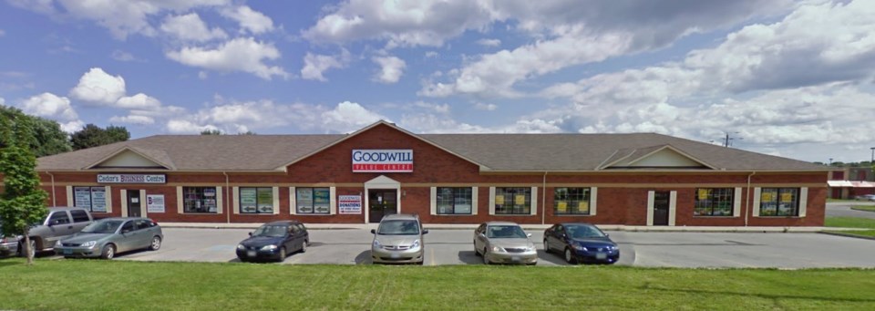 2024-11-10-then-and-now-goodwill-2009-google