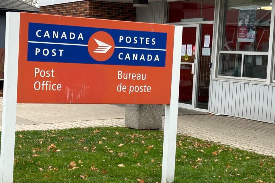 2024-11-19-wtd-post-office-sign-baj