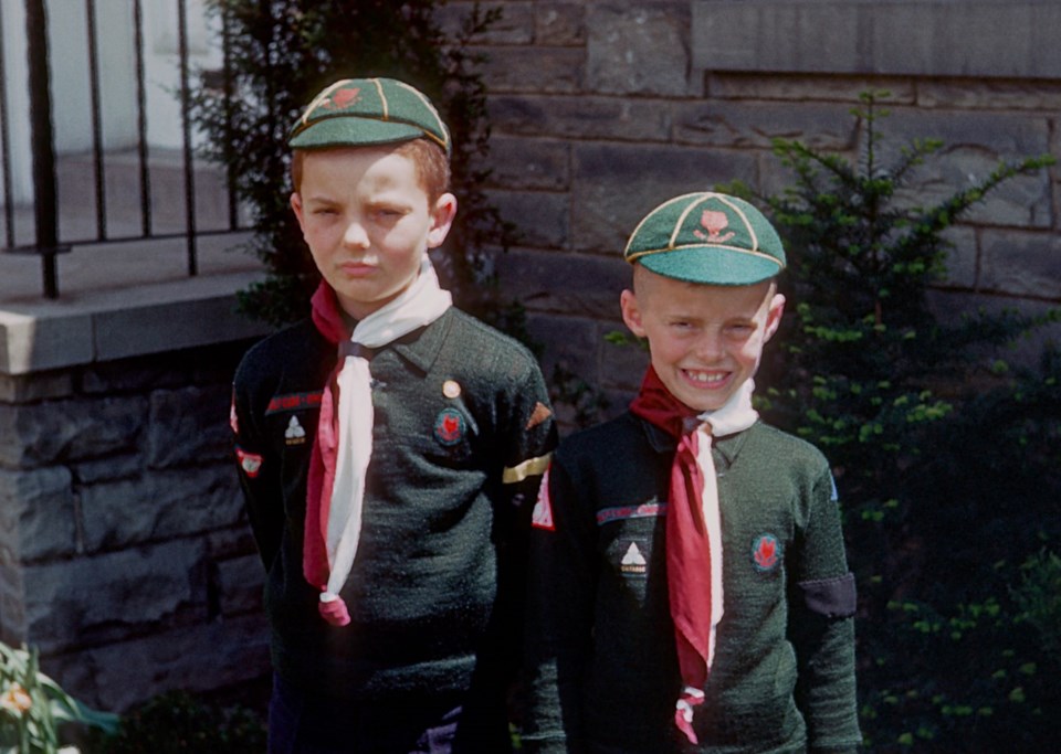 2024-12-18-journeys-don-and-bob-wray-in-cubs-uniforms-1952-sup