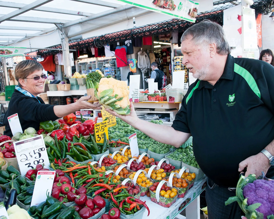 ted-at-farmers-market