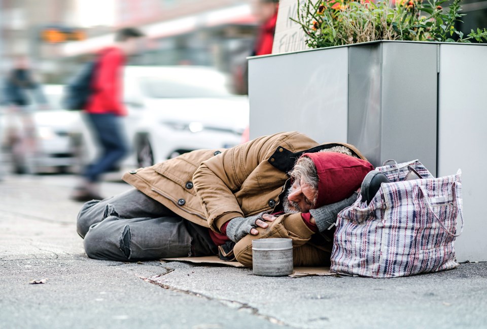 homeless-6151-adobe-stock