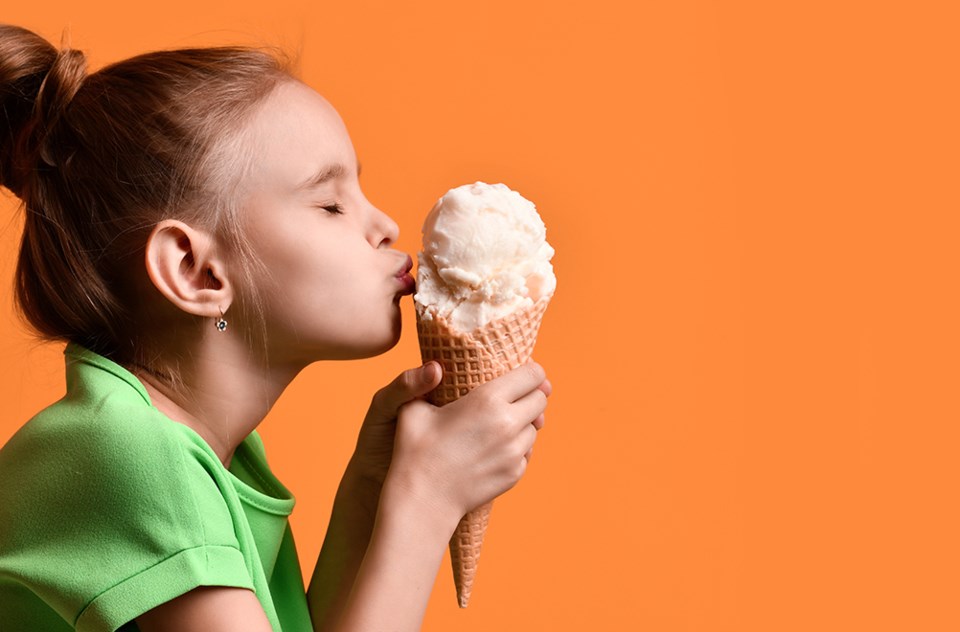 ice-cream-6019-adobe-stock