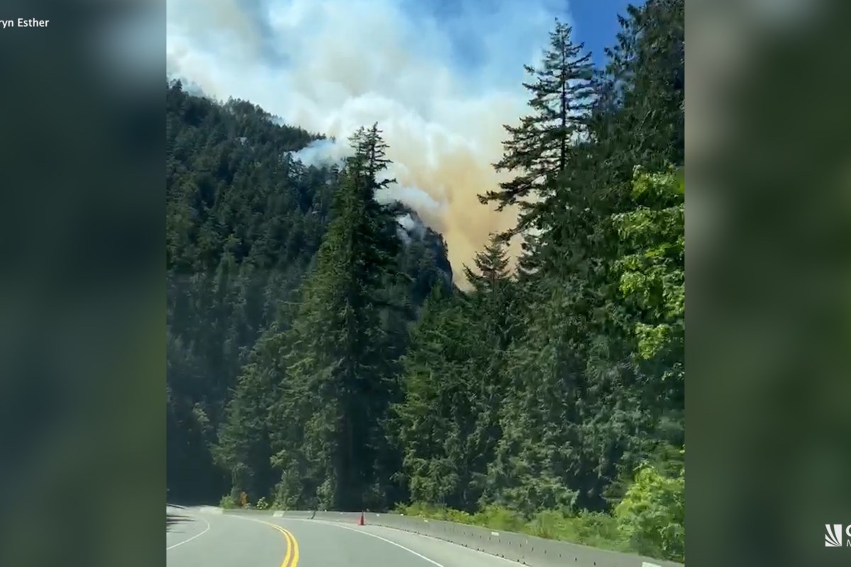 Out Of Control Wildfire Closes B C S Highway 4 Victoria Times Colonist