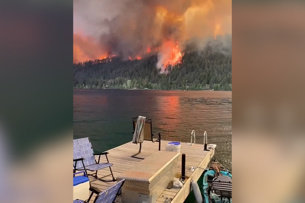 Watch: Family recounts Downton Lake wildfire burning cabins - Richmond News