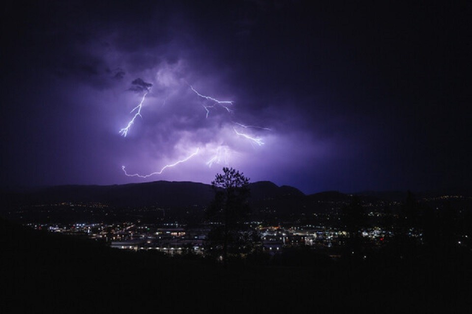 lightninginokanagan