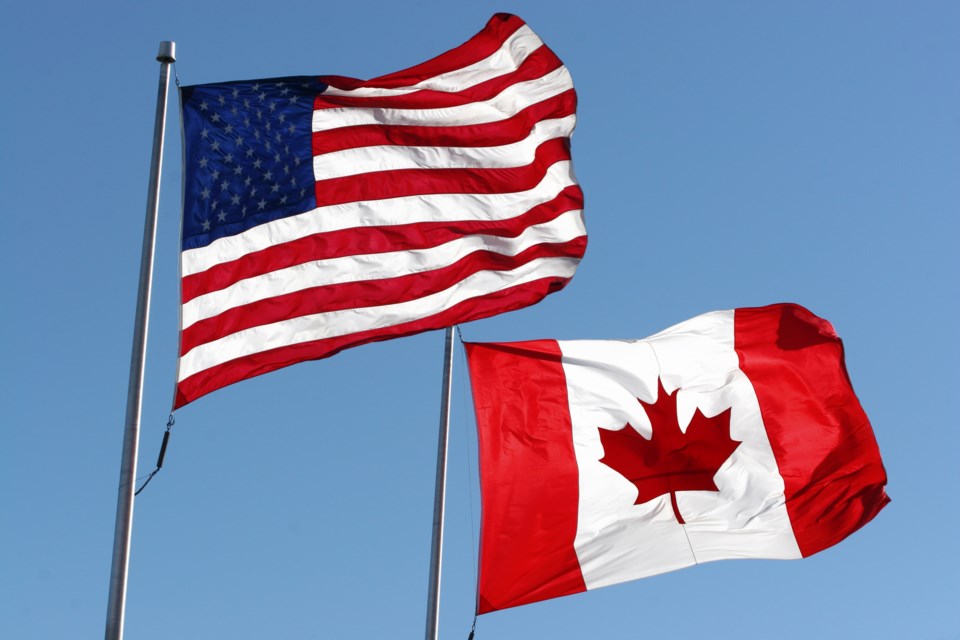 americanflagcanadianflag